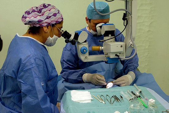 10 mil cirugías de cataratas se han practicado en el Centro Estatal del Adulto Mayor