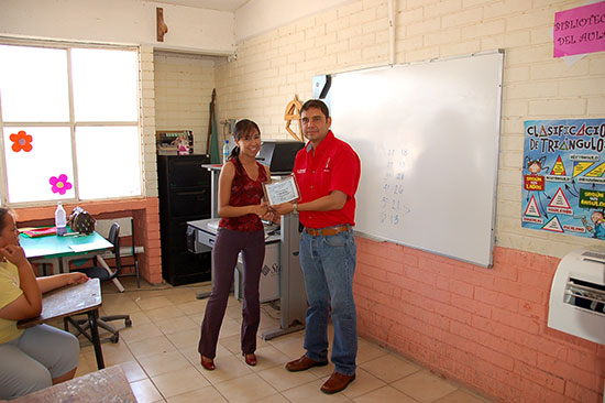“Apoyos al sector educativo una prioridad”: Antonio Nerio