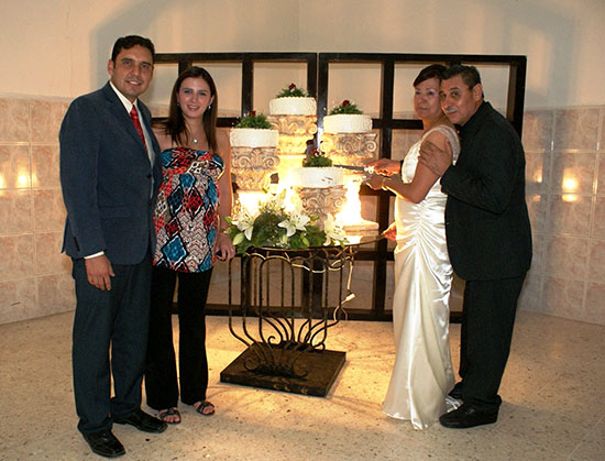 Atestiguan Antonio y Anateresa Nerio bodas comunitarias