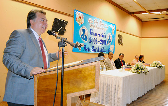 Encabezó el alcalde Alberto Aguirre Villarreal la ceremonia de graduación de alumnos de la Secundaria General No. 1