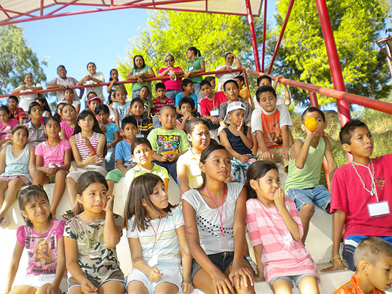 Estudiantes de la escuela María Braulia García, visitaron el Centro de Educación Ambiental del ejido Balcones