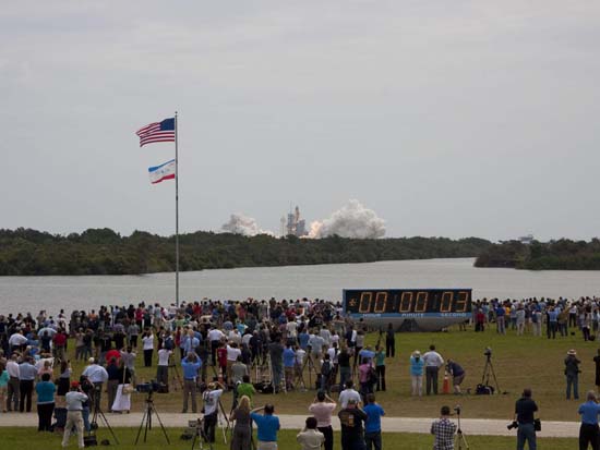 "Impresionante" lanzamiento de Atlantis: Administrador de la NASA