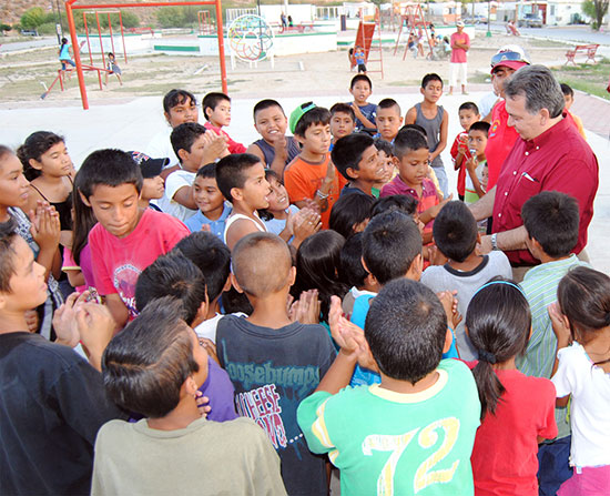 Interactuó alcalde con 340 niños y jóvenes que participan en cursos del programa de deporte social