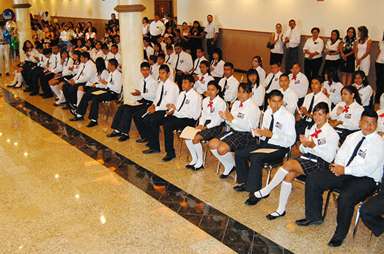 Presidió alcalde graduación de 172 estudiantes de la secundaria Luis Donaldo Colosio Murrieta