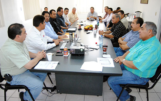 Presidió el alcalde de Acuña Alberto Aguirre reunión del Consejo de SIMAS