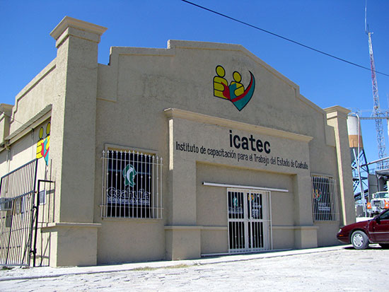 Cuenta el ICATEC con aulas y talleres equipados para la capacitación de los acuñenses
