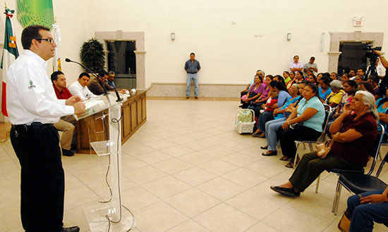 El DIF Coahuila promueve micro empresas y proyectos productivos en ejidos de 12 municipios