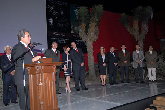 El gobernador Jorge Torres y su esposa Carlota Llaguno inauguran la Muestra Nacional e Internacional de Antigüedades