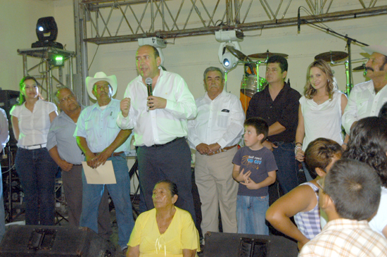 Habrán más programas sociales en la próxima administración, adelanta Rubén Moreira 
