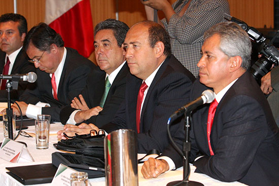 Participa el gobernador Jorge Torres en reunión de Comisión de Hacienda de CONAGO sobre el Ejercicio Fiscal 2011