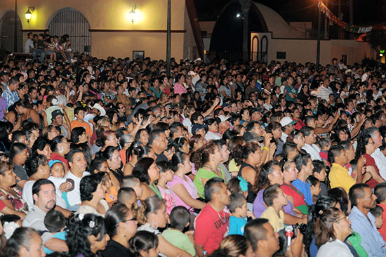 Asisten cerca de 10 mil personas al cierre de las festividades del Grito de Independencia 2011