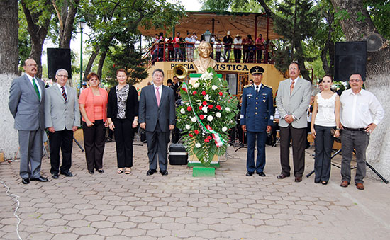 Celebraron ceremonia y desfile conmemorativos al 201  Aniversario del inicio de la Guerra de Independencia