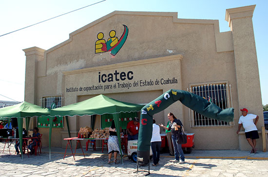 Cumple ICATEC diecisiete años de capacitar a los Coahuilenses