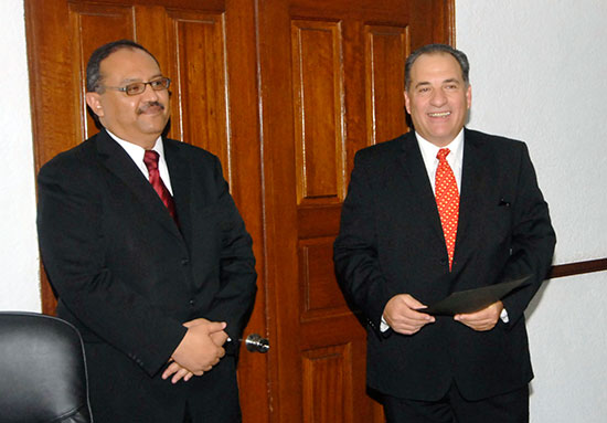 El gobernador Jorge Torres desgina a Jorge César González como Subsecretario de Asuntos Sociales