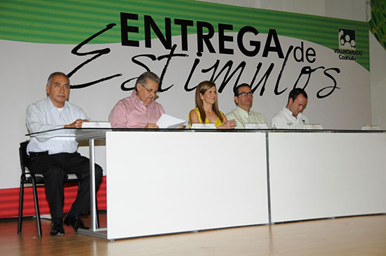 El gobierno del estado y el DIF Coahuila entregaron dos millones de pesos más a ONG’S de la entidad