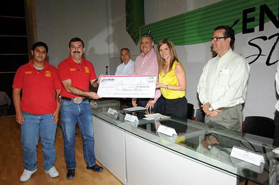 El gobierno del estado y el DIF Coahuila entregaron dos millones de pesos más a ONG’S de la entidad