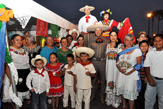 Inicia municipio festejos patrios con Muestra Nacional de Comidas Regionales