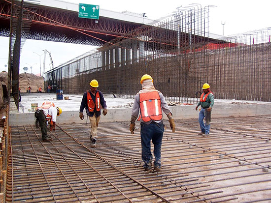 Más de nueve mil 300 empleos generó el gobierno de Coahuila en Torreón con la construcción de obras
