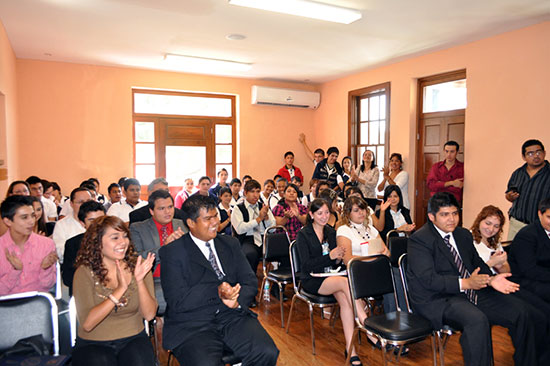 Participan 24 jóvenes en la primera eliminatoria del Debate Juvenil 2011