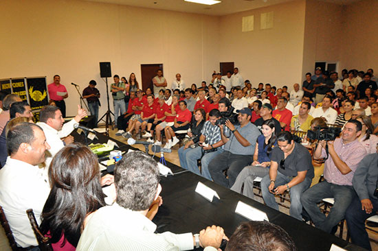 Presentan autoridades “Corre Coahuila 5k y 10k 2011”