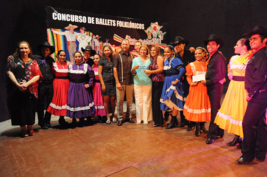 Promueve municipio tradición de bailes norteños a través de concurso en la Concha Acústica