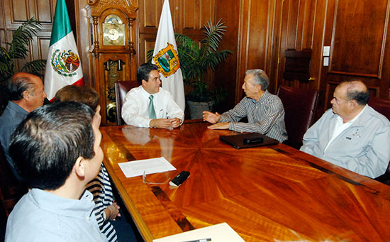 Se reúne el gobernador Jorge Torres López con el Comité Técnico del Museo de las Aves