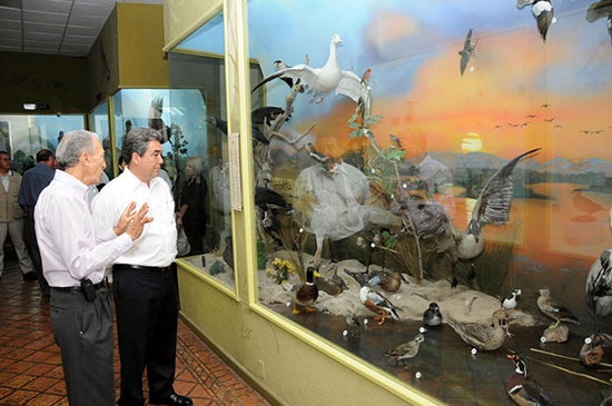 Visita el gobernador Jorge Torres López el Museo de las Aves de México