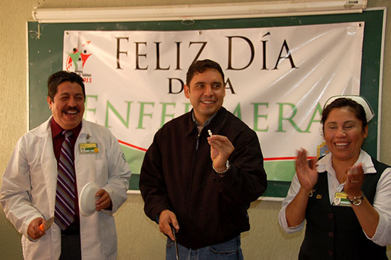 Celebró Antonio Nerio a las enfermeras de Nueva Rosita