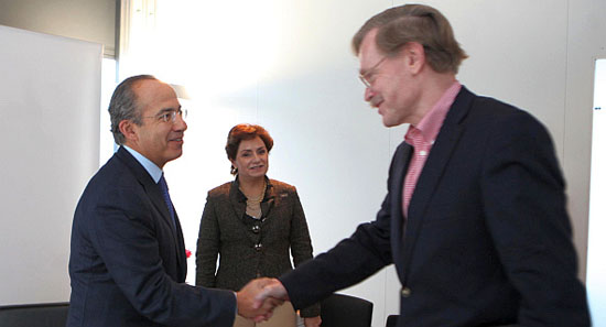 El presidente de México, Felipe Calderón, y el presidente del Banco Mundial, Robert Zoellick