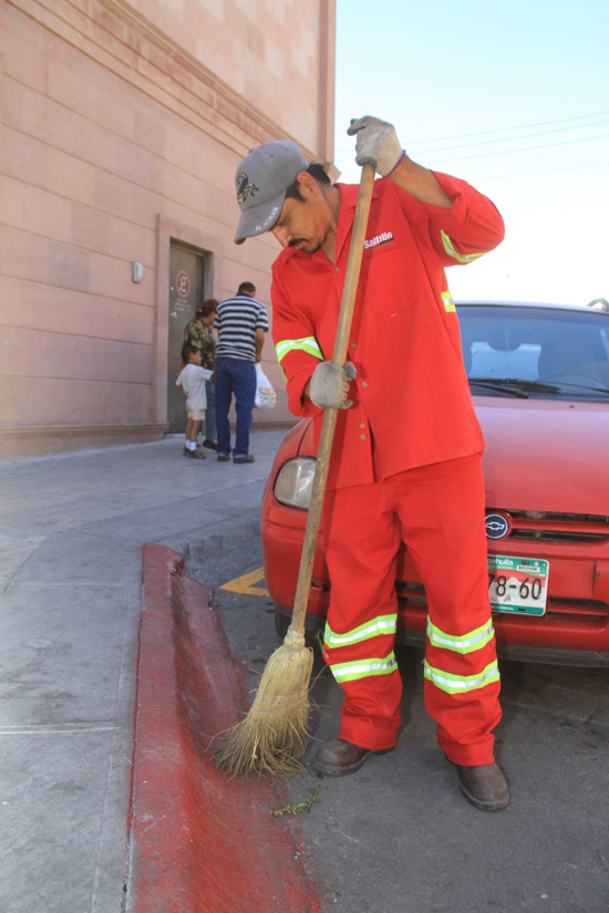Intensifican acciones de limpieza en Saltillo