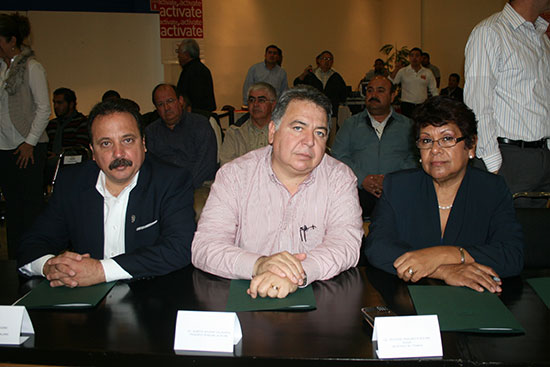 El alcalde Alberto Aguirre Villareal presente en el evento. 