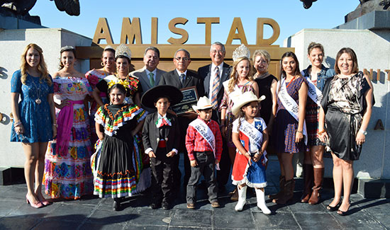 Autoridades de Del Río y Acuña celebraron el Abrazo de la Amistad