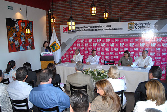 Organismos de la sociedad civil reciben apoyos del DIF Coahuila y SEDESOL