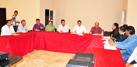 Se reunieron autoridades municipales con personal de Ferromex