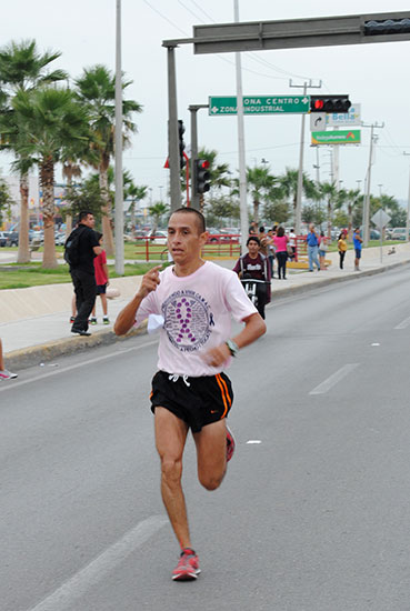 Todo un éxito carrera Acuña Maratón de la Esperanza: participan más de 10 mil