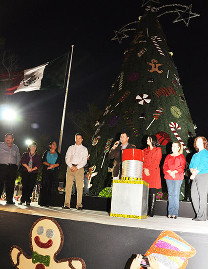 Convoca alcalde Oscar López a disfrutar en armonía época navideña