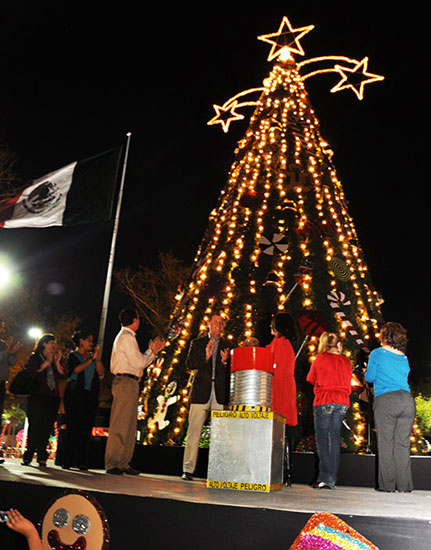 Convoca alcalde Oscar López a disfrutar en armonía época navideña