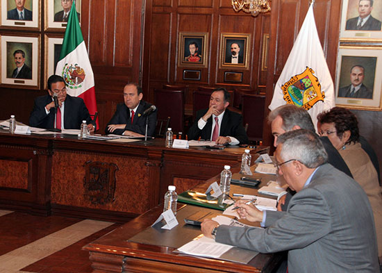 Encabeza Rubén Moreira primera reunión del gabinete de Desarrollo Económico