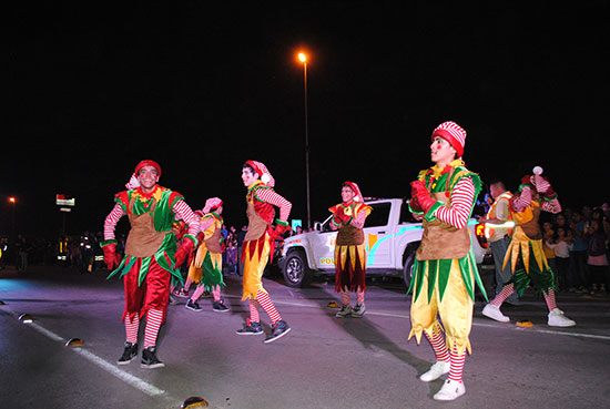 Más de 55 mil acuñenses disfrutan desfile de ‘Sueño de Navidad’