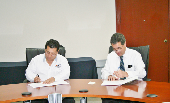 En el marco del Proceso Electoral Federal 2012, el IFE Coahuila suscribe un convenio de colaboración con el ITESM Campus Laguna