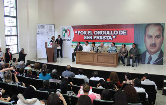 Reconoce PRI Coahuila a la militancia de más antigüedad probada 