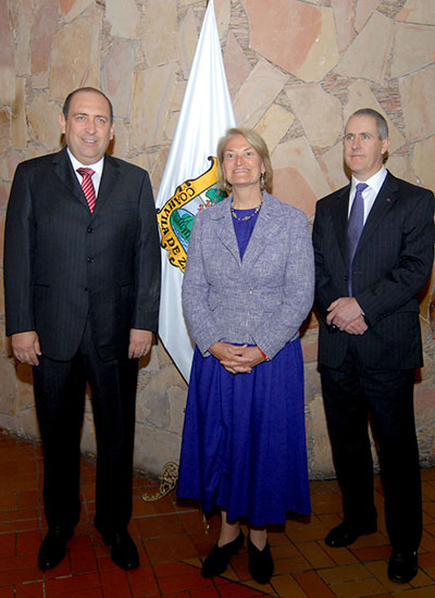 Se reúne el gobernador con la embajadora de Canadá en México