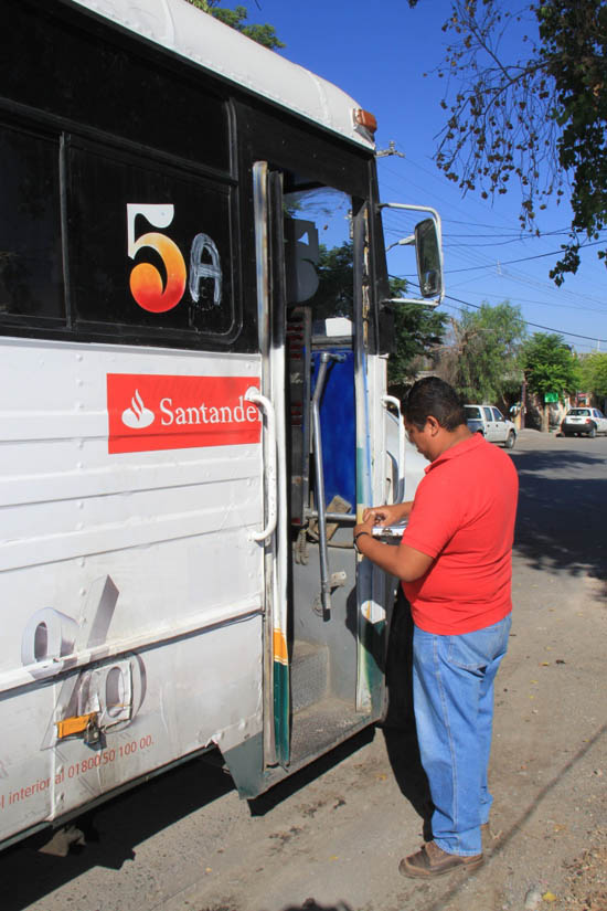 Continúan revisiones al transporte público de Saltillo 