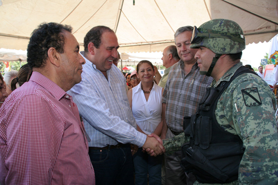 Reitera Rubén Moreira reconocimiento al ejército 
