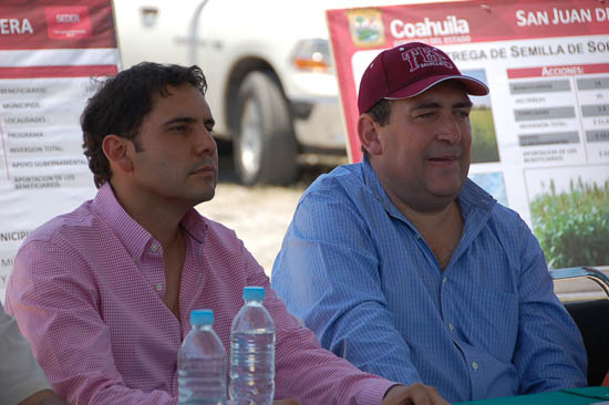 Viaja delegación coahuilense a Colombia encabezados por el gobernador Rubén Moreira Valdez.