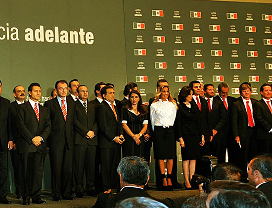 Alma Carolina Viggiano de Moreira en el equipo de transición de Enrique Peña Nieto