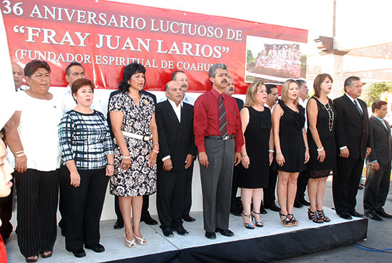 Autoridades ofrecen guardia de honor al fundador espiritual de Coahuila Fray Juan Larios