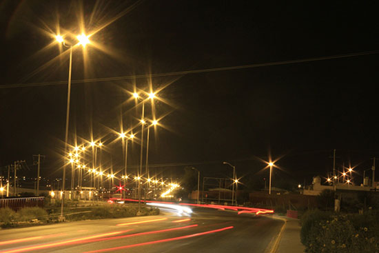 Concluye municipio instalación de luminarias en Bulevar Otilio