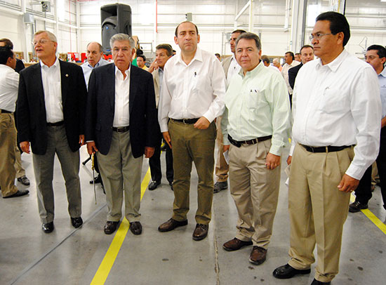 Ejecutivo del estado y el alcalde de Acuña inauguraron la empresa Intermetro