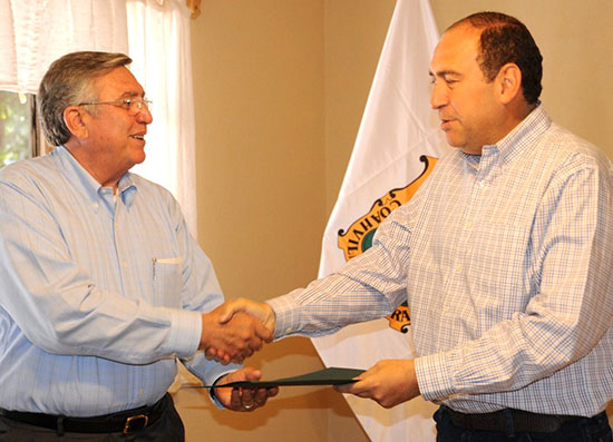 Nombra gobernador Rubén Moreira nuevos funcionarios en su equipo de trabajo